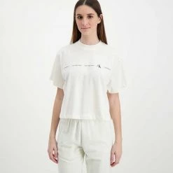 CALVIN KLEIN JEANS T-SHIRT CROP REPEAT LOGO DONNA Bianco -Strada Moda calvin klein jeans j20j217709 t shirt cropp repeat logo donna casual donna 044968901 yas 3