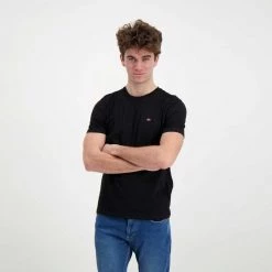 NAPAPIJRI T-SHIRT MINI LOGO SALIS Nero -Strada Moda napapijri np0a4frp t shirt mini logo salis casual uomo 043698801 041 4