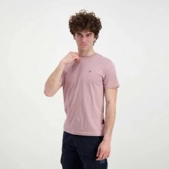 NAPAPIJRI T-SHIRT MINI LOGO SALIS Rosa -Strada Moda napapijri np0a4frp t shirt mini logo salis casual uomo 044921901 pj1 4