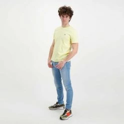 NAPAPIJRI T-SHIRT MINI LOGO SALIS Giallo -Strada Moda napapijri np0a4frp t shirt mini logo salis casual uomo 044922101 yb5 5