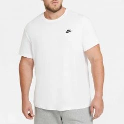 NIKE T-SHIRT CLUB MINI LOGO Bianco 9 NIKE T-SHIRT CLUB MINI LOGO Bianco -Strada Moda nike ar4997 t shirt club mini logo sport style uomo 040985301 101 3