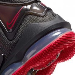 NIKE LEBRON 19 BRED Nero 12 NIKE LEBRON 19 BRED Nero -Strada Moda nike cz0203 lebron 19 bred scarpe basket uomo 043924501 001 5