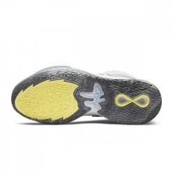 NIKE KYRIE INFINITY SMOKE & MIRRORS -Strada Moda nike cz0204 kyrie infinity smoke mirrors scarpe basket uomo 045207501 102 5