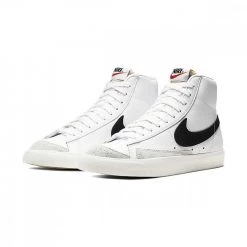 NIKE BLAZER MID '77 DONNA Bianco -Strada Moda nike cz1055 blazer mid 77 donna tutte sneaker donna 040754201 100 2