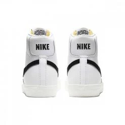 NIKE BLAZER MID '77 DONNA Bianco -Strada Moda nike cz1055 blazer mid 77 donna tutte sneaker donna 040754201 100 4