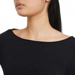 NIKE MAGLIA MANICA LUNGA YOGA LUXE DONNA Nero -Strada Moda nike da0719 maglia manica lunga yoga luxe donna abbigliamento training e palestra donna 044572401 010 3