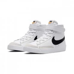 NIKE BLAZER MID '77 BAMBINO Bianco 9 NIKE BLAZER MID '77 BAMBINO Bianco -Strada Moda nike da4087 blazer mid 77 bambino tutte sneaker bambino 041762401 100 2