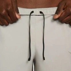 NIKE SHORT CHALLENGER DRI-FIT Grigio -Strada Moda nike dm4807 short challenger dri fit abbigliamento running uomo 045197801 016 3