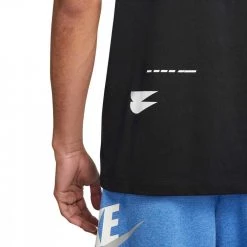 NIKE T-SHIRT ESSENTIAL FUTURA Nero -Strada Moda nike dm6377 t shirt essential futura sport style uomo 044502301 010 5