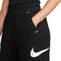 NIKE SHORT SWOOSH BALLER DONNA Nero 9 NIKE SHORT SWOOSH BALLER DONNA Nero -Strada Moda nike dm6750 short swoosh baller donna sport style donna 045003901 010 4
