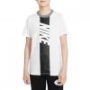 NIKE T-SHIRT AMPLIFY BAMBINO Bianco 1 NIKE T-SHIRT AMPLIFY BAMBINO Bianco -Strada Moda nike do1799 t shirt amplify bambino abbigliamento bambino 044520001 100 1