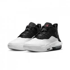 NIKE JORDAN JORDAN STAY LOYAL BAMBINO -Strada Moda nike jordan dc7230 jordan stay loyal bambino scarpe basket bambino 044504901 006 2