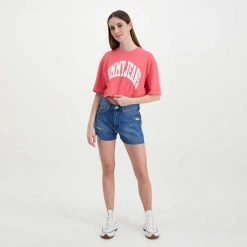 TOMMY JEANS T-SHIRT CROP OVER COLLEGE DONNA Rosa -Strada Moda tommy jeans dw0dw12835 t shirt crop over college donna casual donna 045114701 tij 6