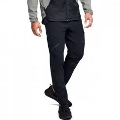 UNDER ARMOUR PANTALONI STRETCH WOVEN CARGO Nero -Strada Moda under armour 1352026 stretch woven cargo pant abbigliamento training e palestra uomo 043979501 001 3