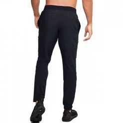 UNDER ARMOUR PANTALONI STRETCH WOVEN CARGO Nero -Strada Moda under armour 1352026 stretch woven cargo pant abbigliamento training e palestra uomo 043979501 001 4