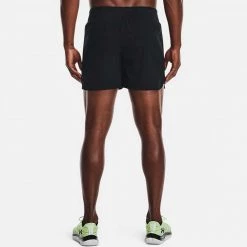 UNDER ARMOUR SHORT SPEEDPOCKET 5'' Nero -Strada Moda under armour 1361486 short speedpocket 5 abbigliamento running uomo 042857101 001 4